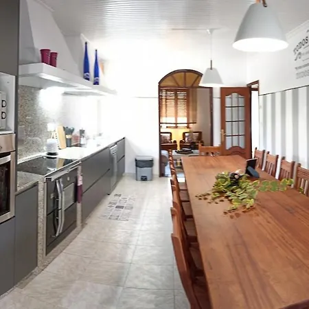 La Casa Roja En Rias Baixas Tatil Evi